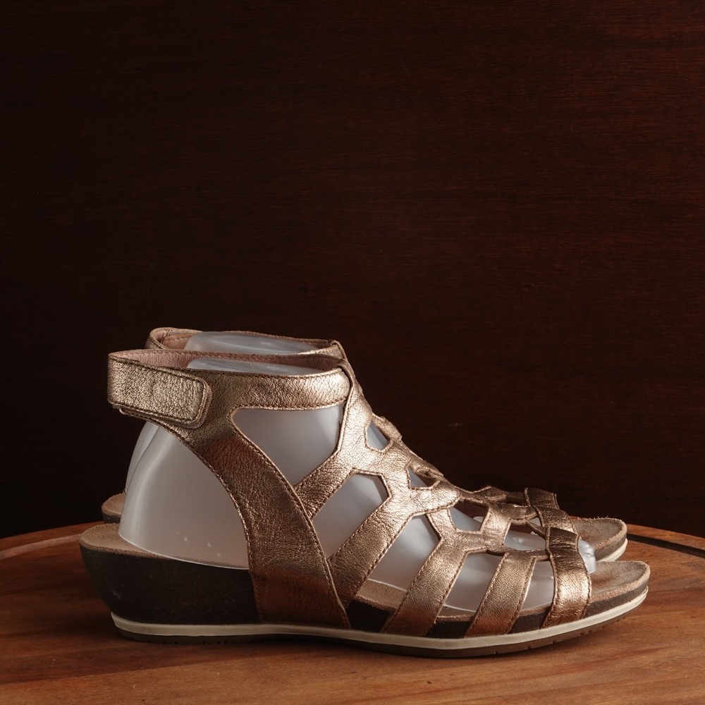 Dansko Sandals WMS SZ EU 41 US 10.5-11 Gold Valentina Wedge Coastal Comfort Shoe